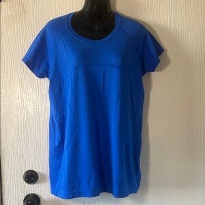 lululemon athletica Vibrant Blue Short Sleeve Tee